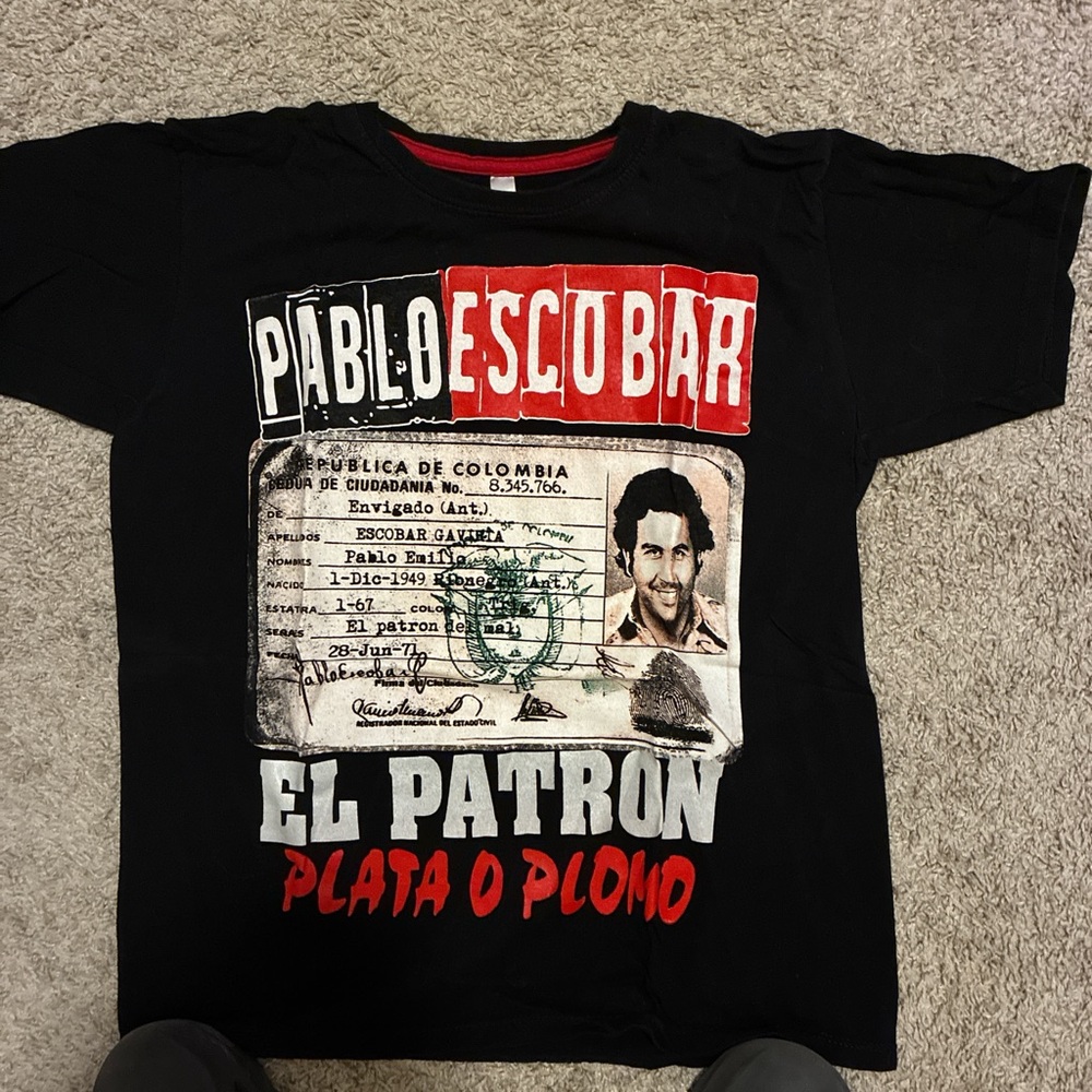 Black and Red Short Sleeve Graphic Tees